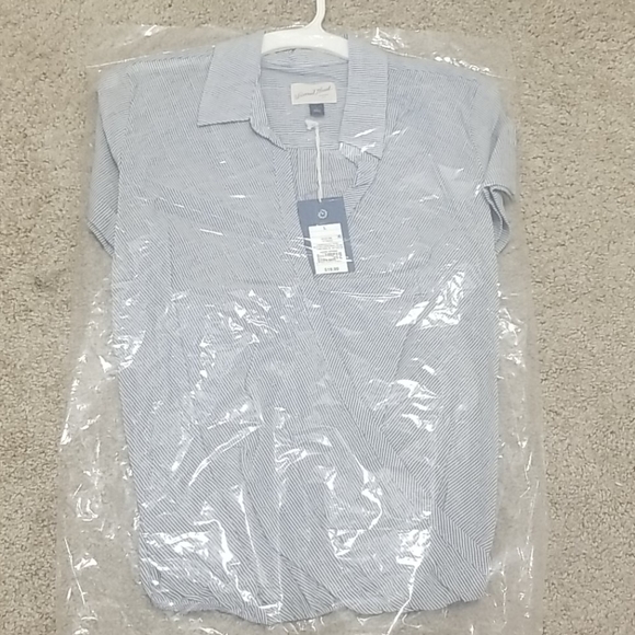 Top - Picture 3 of 4